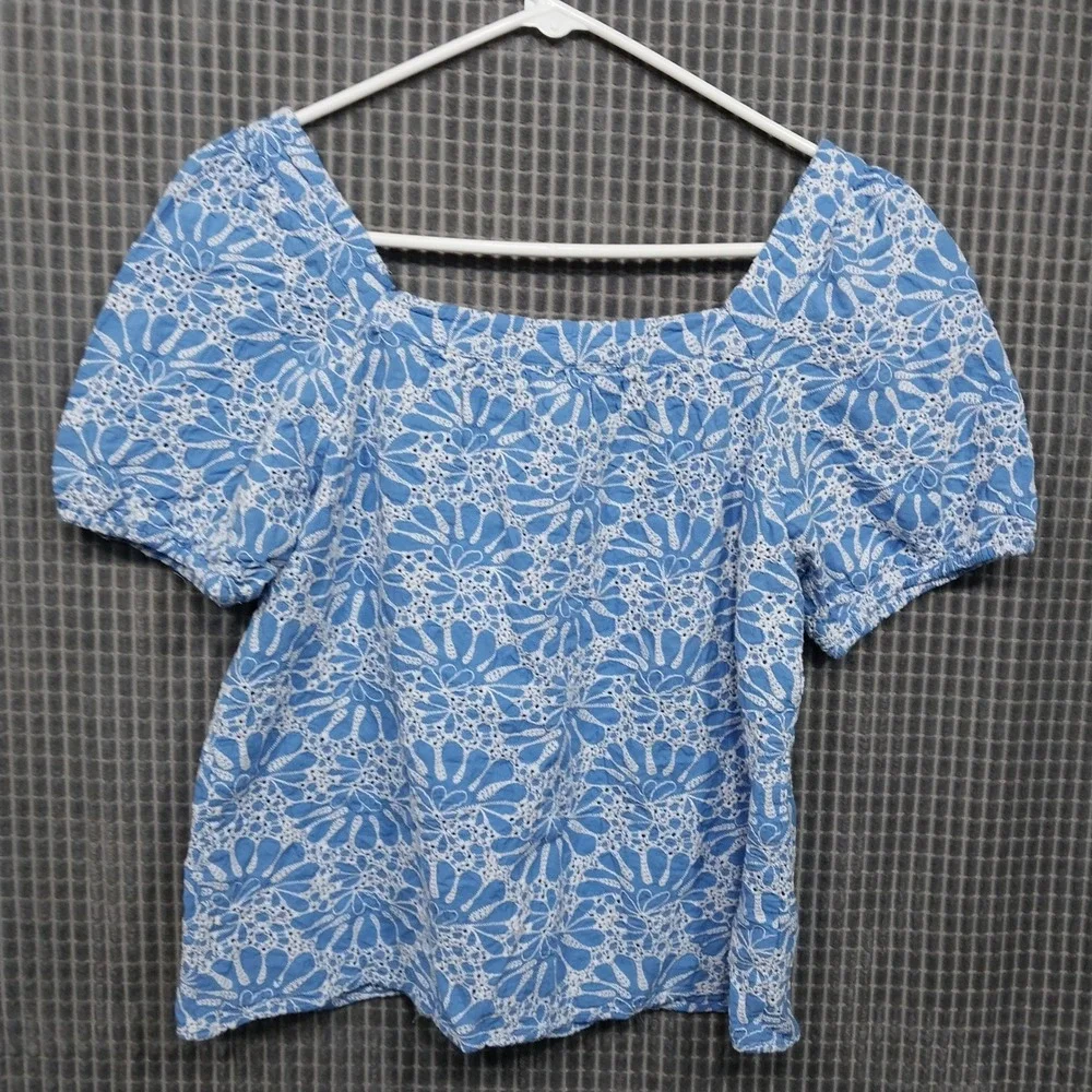 LOFT Women Top Eyelet Puff Sleeve Square Neck Size M Blue